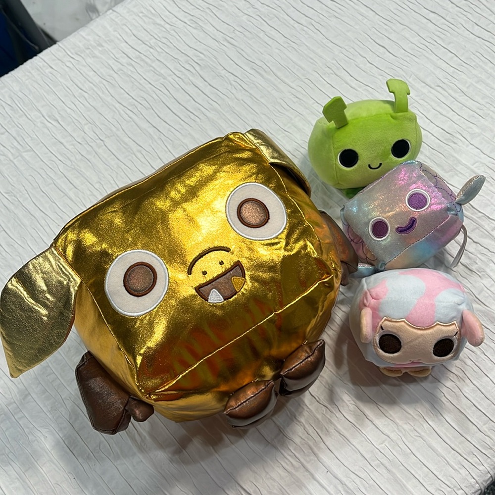 Pet simulator plush‎ stuffed plushies lot of 4